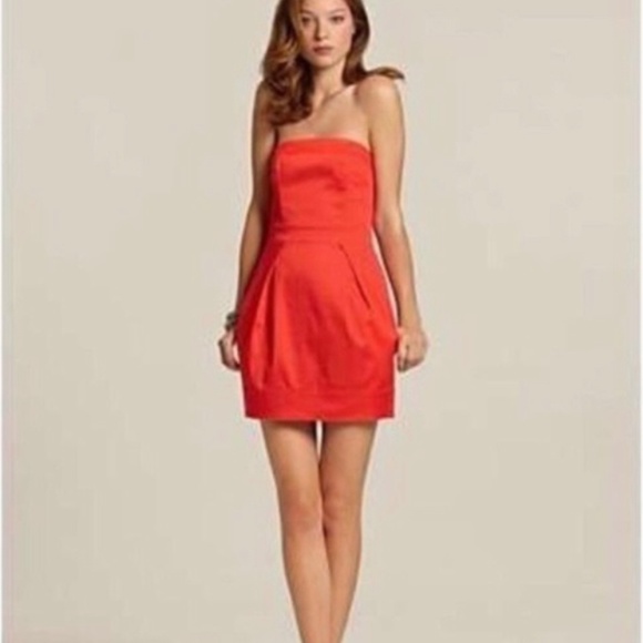 French Connection Dresses & Skirts - French Connection Coral Linen Strapless Dress